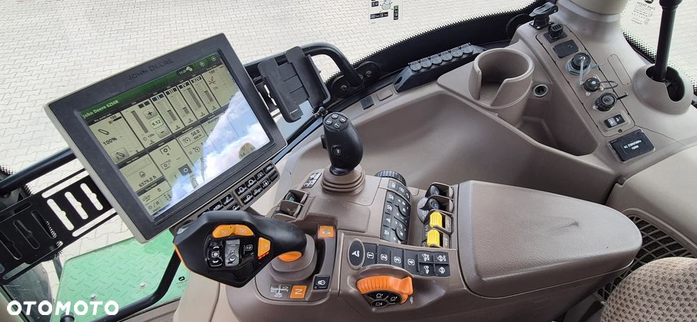 John Deere 6250R - 12