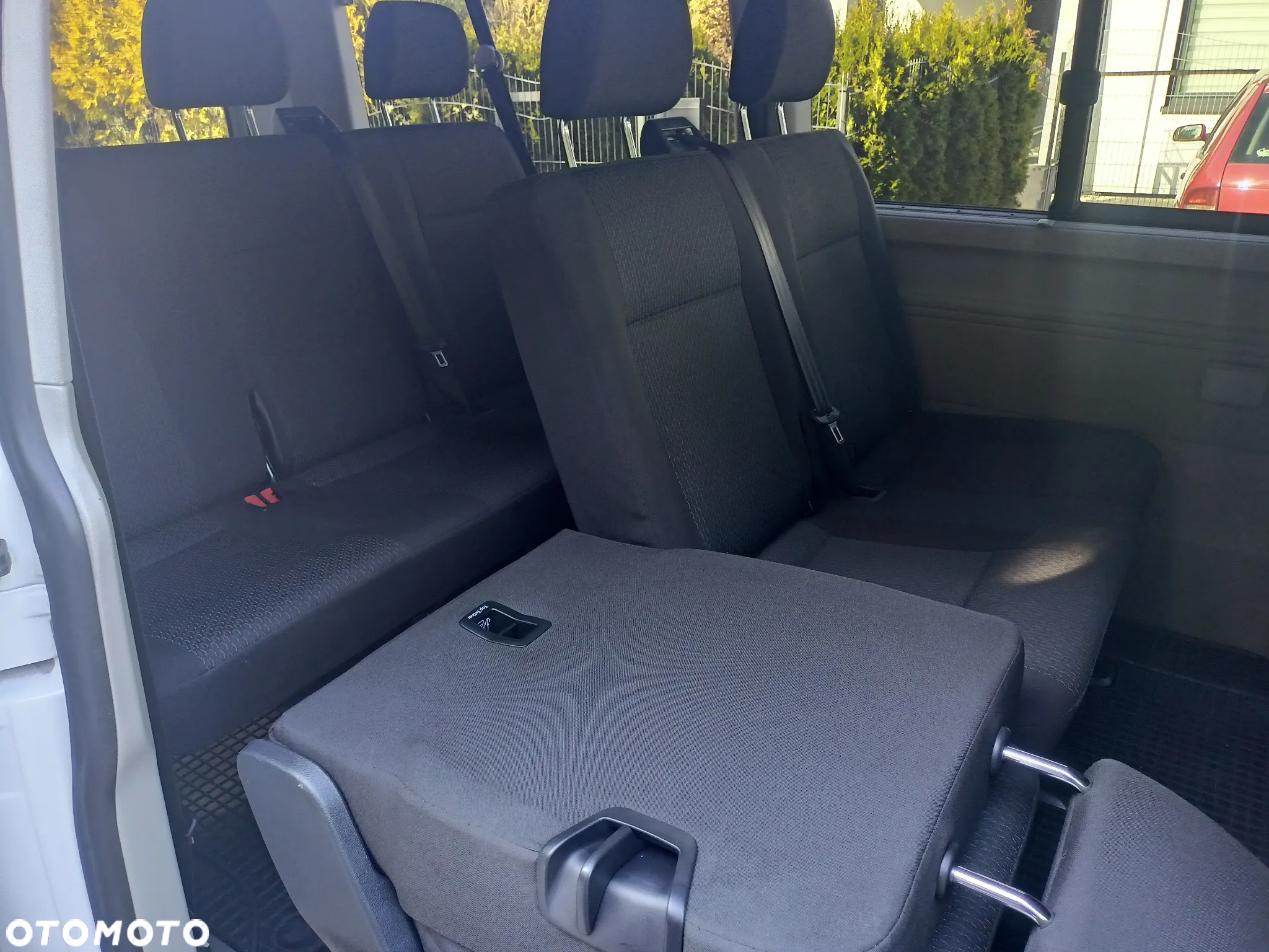 Volkswagen Caravelle 2.0 TDI L2 Highline - 11