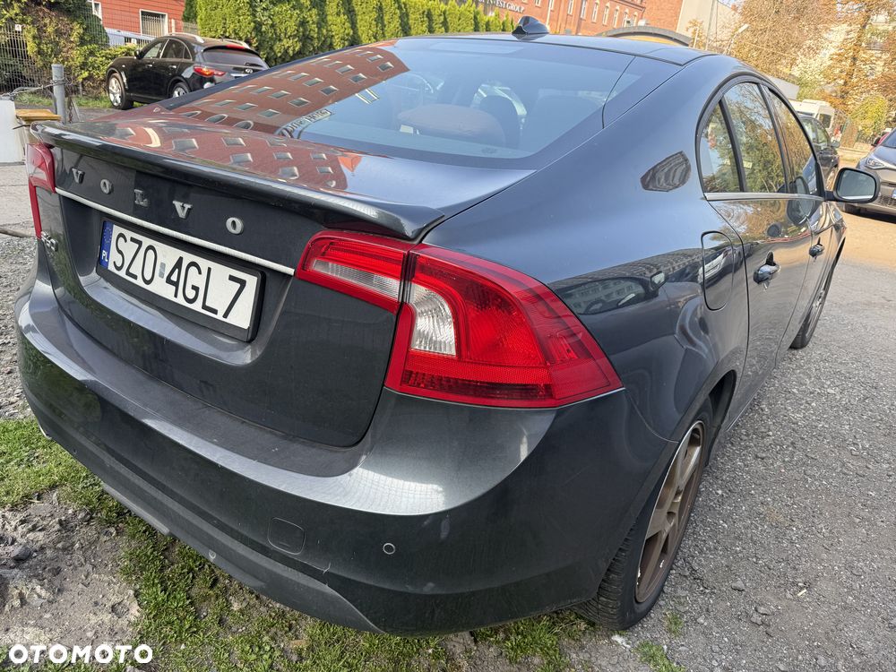 Volvo S60 - 3