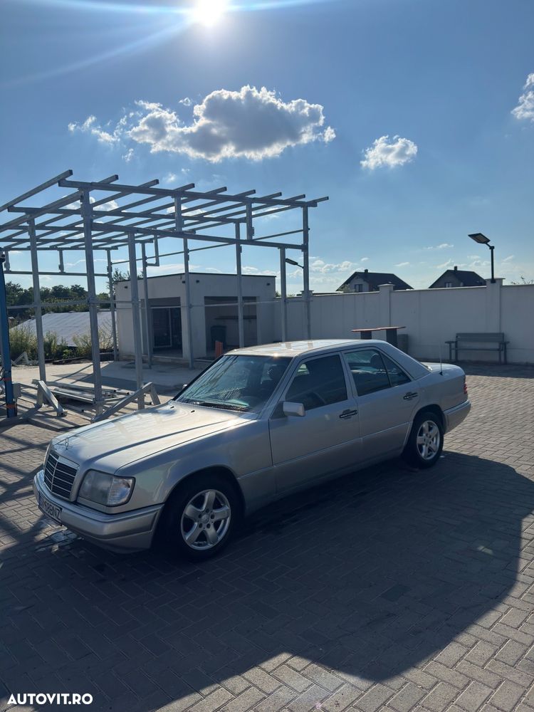 Mercedes-Benz E - 3