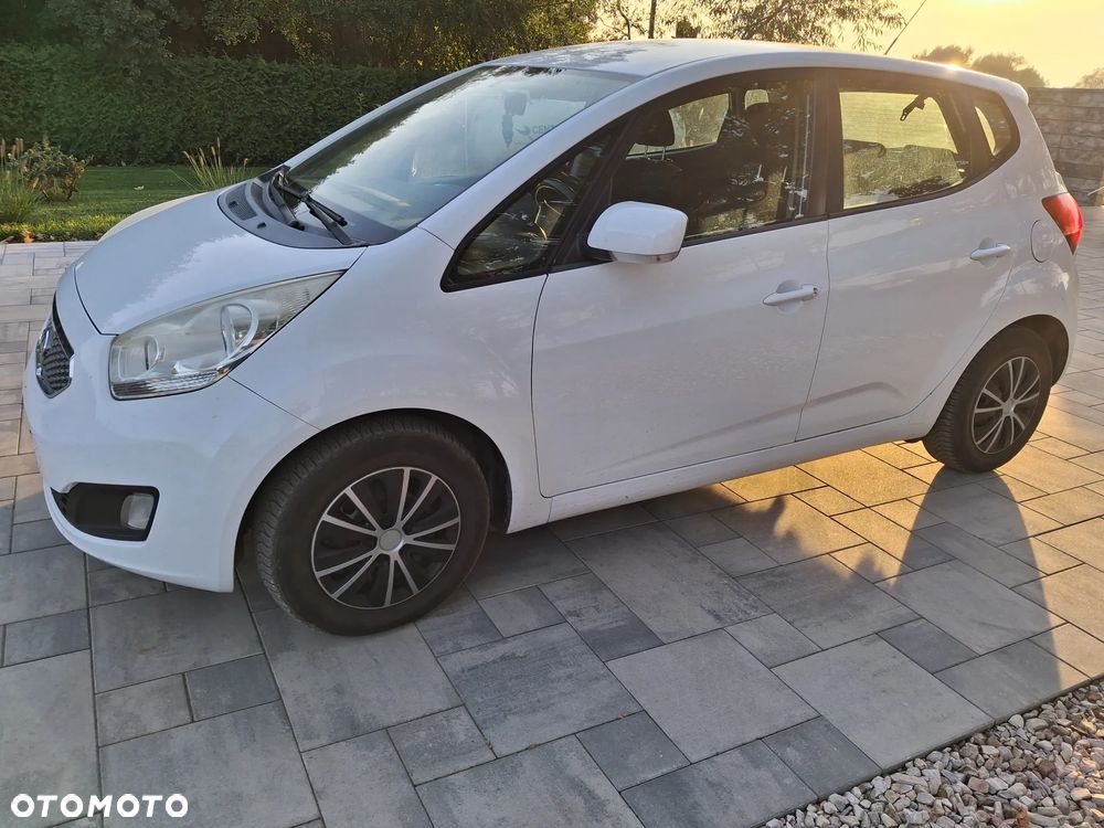 Kia Venga 1.4 CRDi 90 Business Line - 2