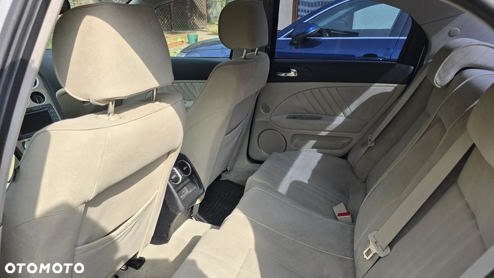 Alfa Romeo 159 2.2JTS Distinctive - 10