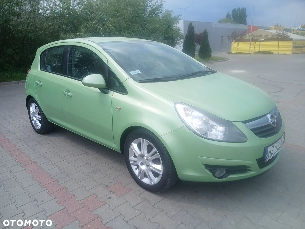 Opel Corsa 1.4 16V Innovation 110 Jahre - 2