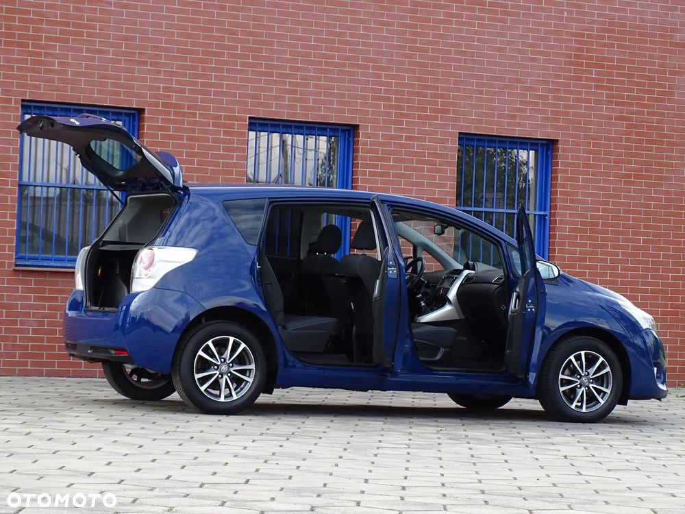 Toyota Verso 1.6 D-4D Prestige - 16
