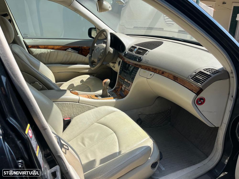 Mercedes-Benz E 220 CDI Avantgarde DPF - 47