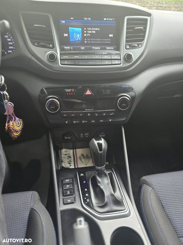 Hyundai Tucson 2.0 CRDI 4WD Automatik Style - 12