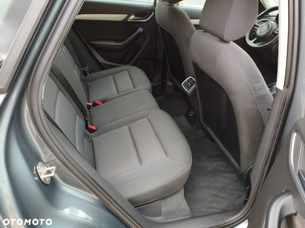 Audi Q3 2.0 TDI Quattro Design S tronic - 24