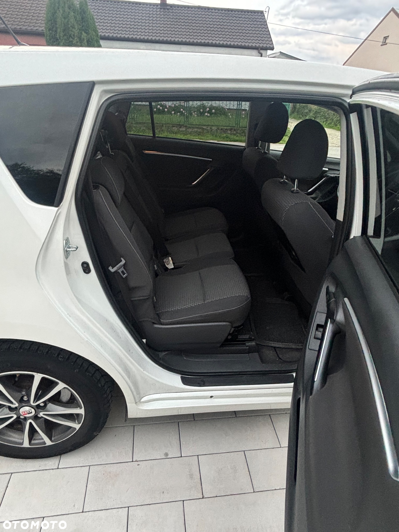 Toyota Verso 1.6 D-4D Active 7os - 11