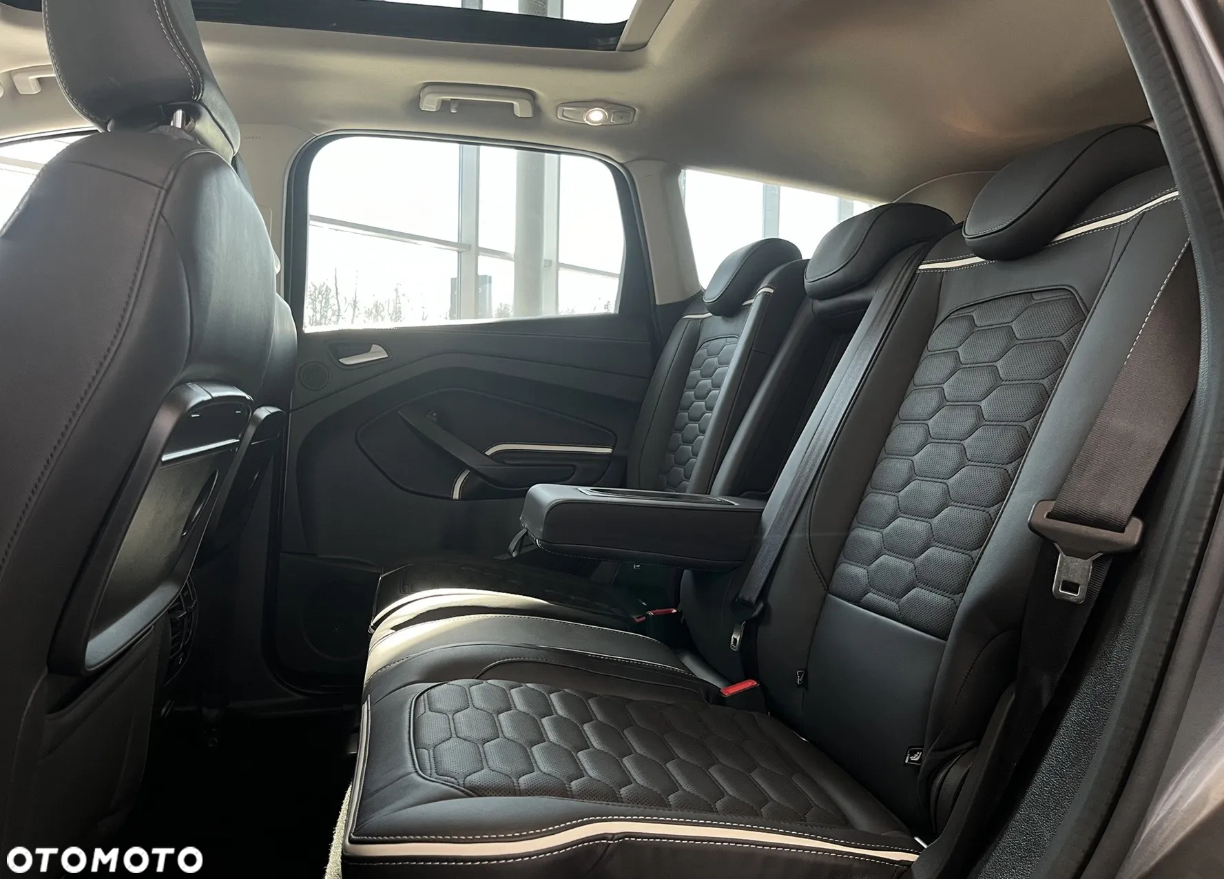 Ford Kuga Vignale 2.0 TDCi AWD - 19