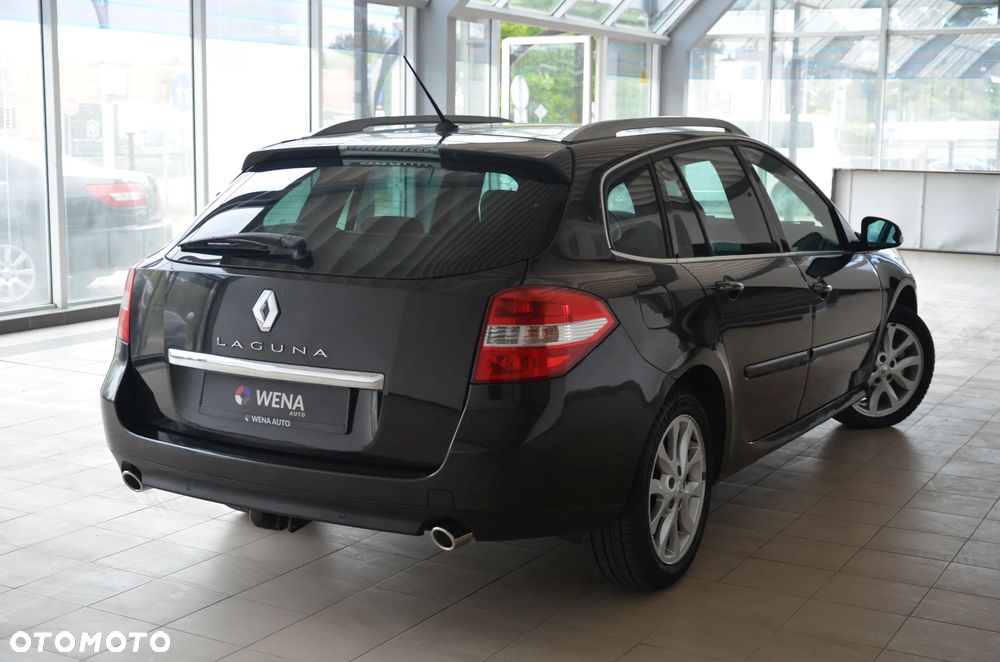 Renault Laguna 2.0 DCi FAP Initiale - 17