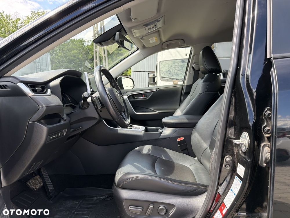 Toyota RAV4 - 9