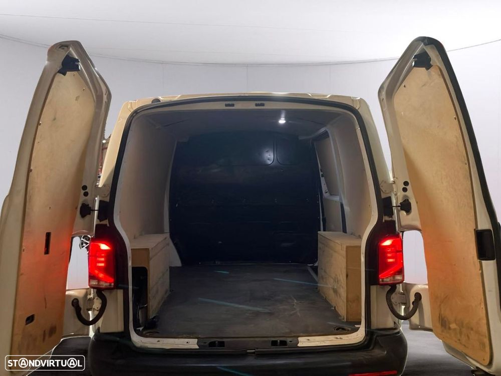 VW Transporter 2.0 TDI L1H1 - 18