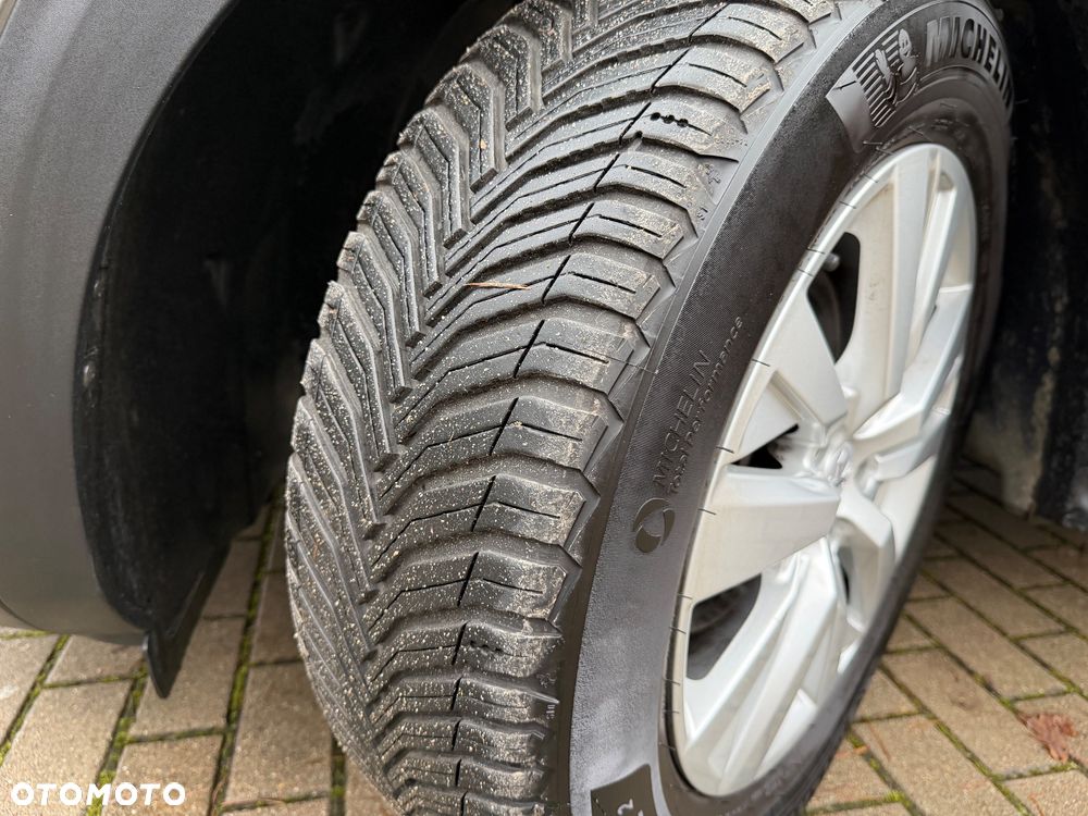 Peugeot 3008 PureTech 130 Stop & Start GPF EAT8 Active Business-Paket - 33