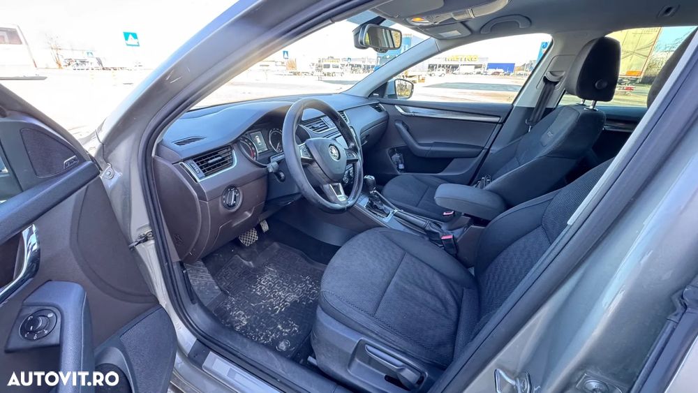 Skoda Octavia 2.0 TDI 4x4 DSG Scout - 5