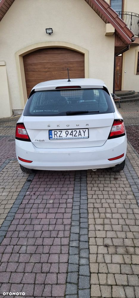 Skoda Fabia 1.0 Ambition - 4