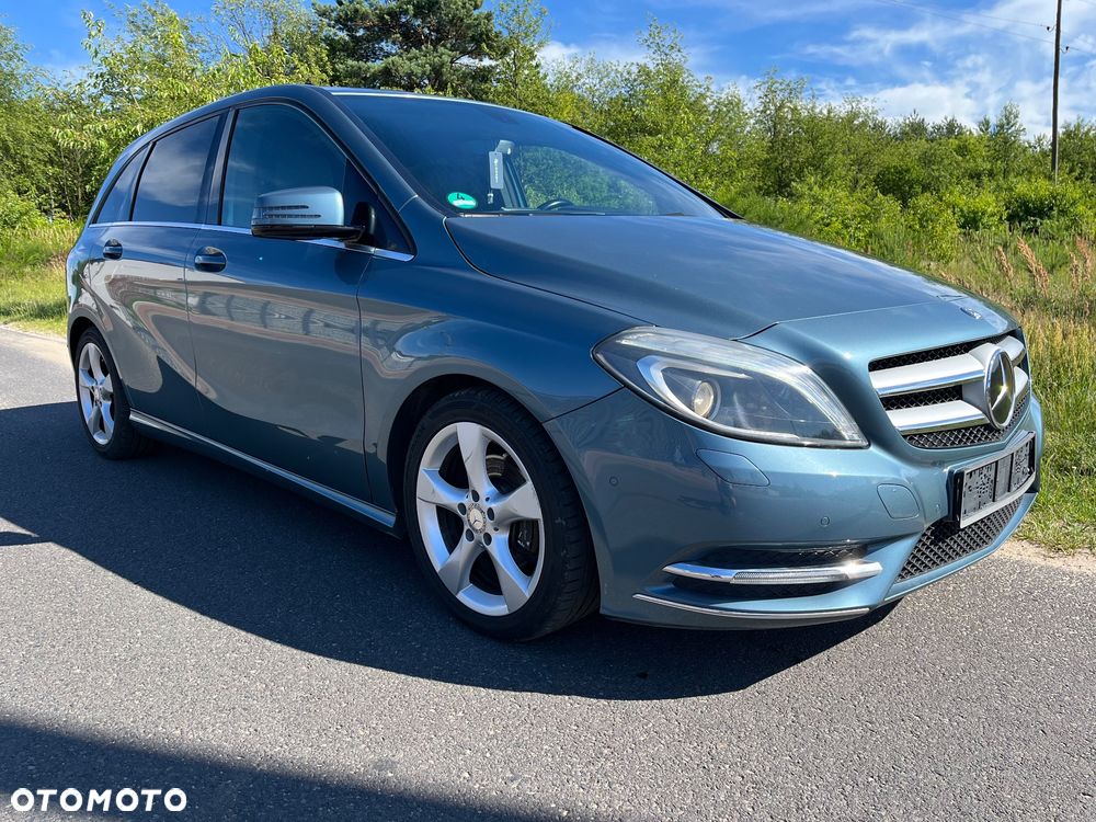 Mercedes-Benz Klasa B 180 UrbanStyle Edition - 1