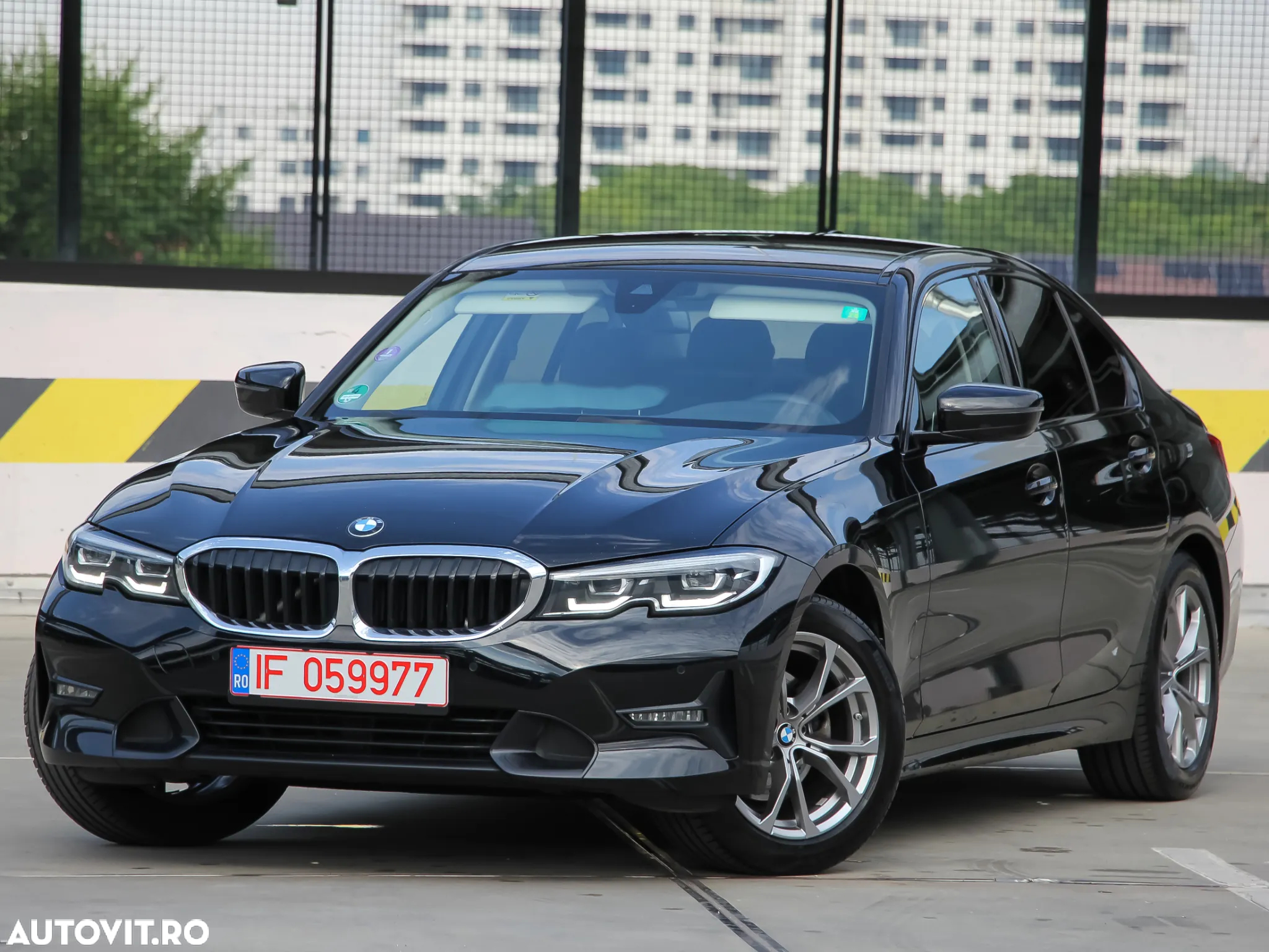 BMW Seria 3 320i Aut. Sport Line - 2