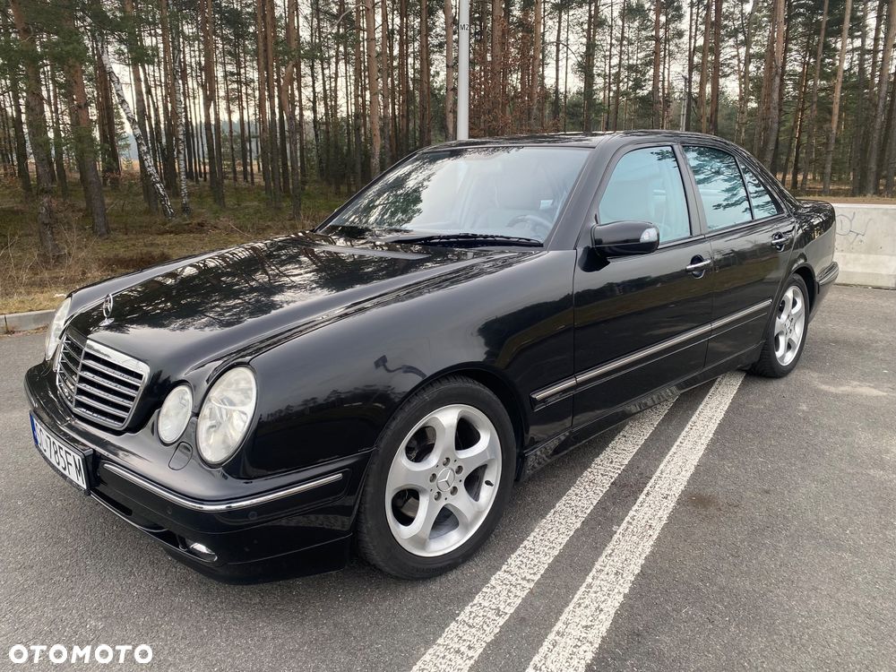 Mercedes-Benz Klasa E 320 T CDI Avantgarde - 28