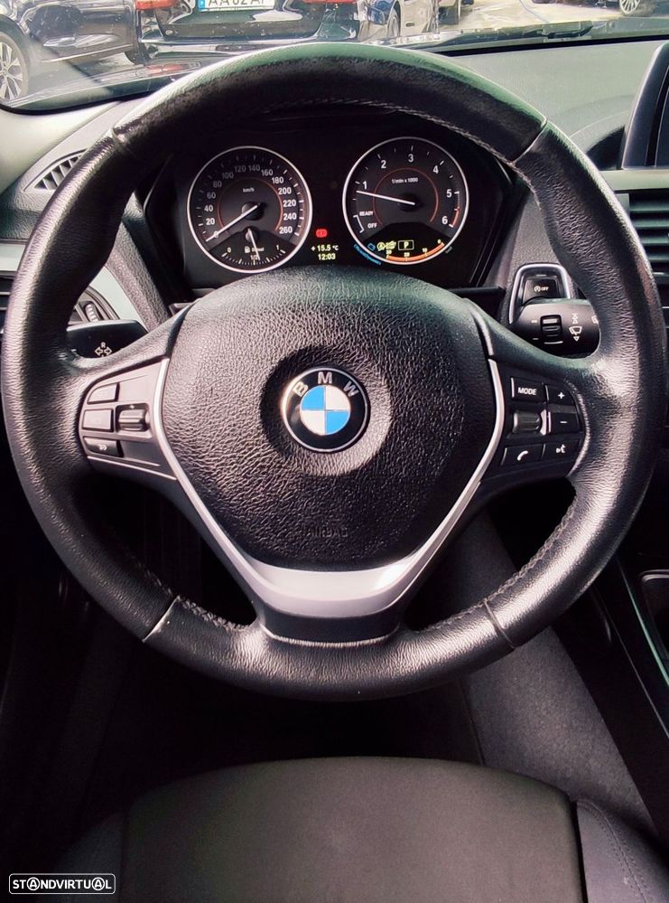 BMW 118 dA Line Sport — fotografia 16