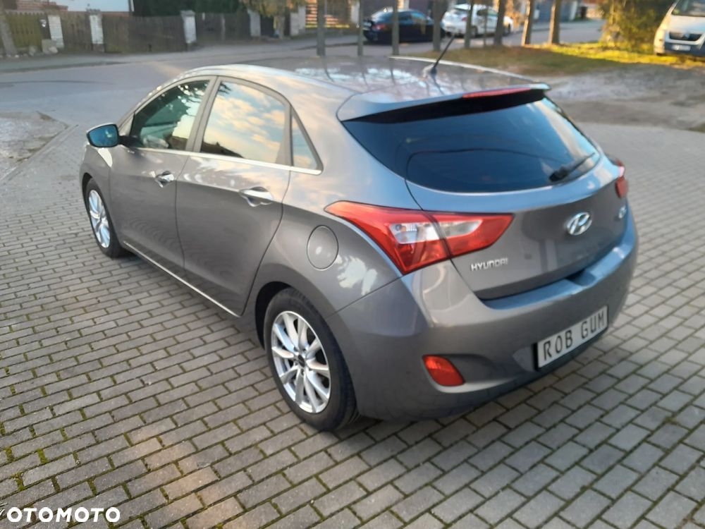 Hyundai i30 blue 1.6 GDI Passion - 3