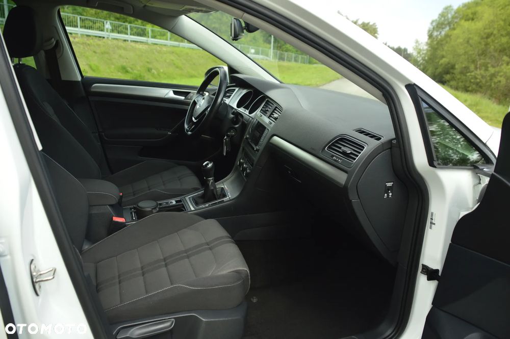 Volkswagen Golf 1.6 TDI 4Motion BlueMotion Technology Cup - 29