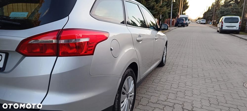 Ford Focus 1.5 TDCi SYNC Edition - 20