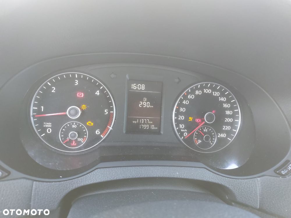 Volkswagen Sharan 2.0 TDI 4Motion BlueMotion Technology Comfortline - 11