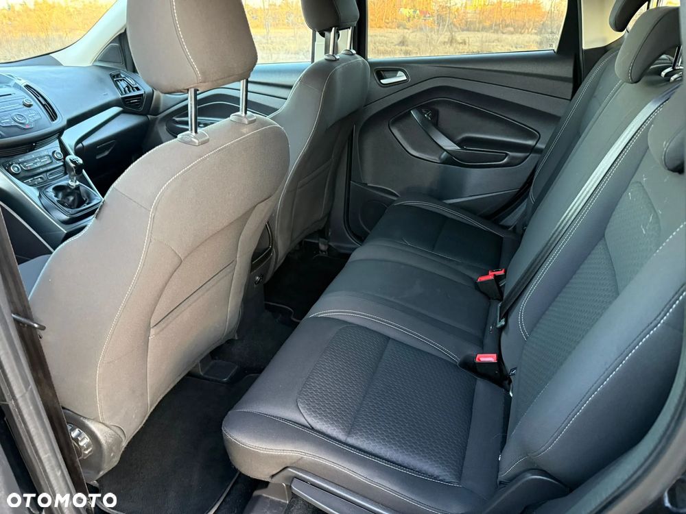 Ford Kuga 1.5 EcoBoost 2x4 Trend - 12