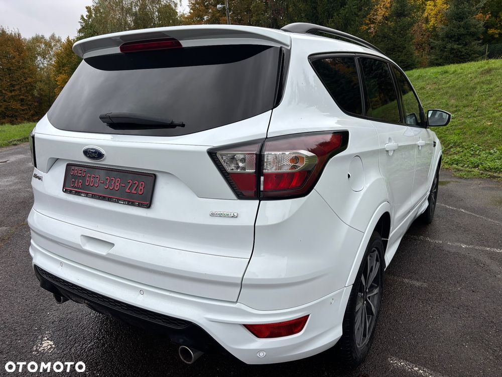 Ford Kuga 1.5 EcoBoost 2x4 ST-Line - 17