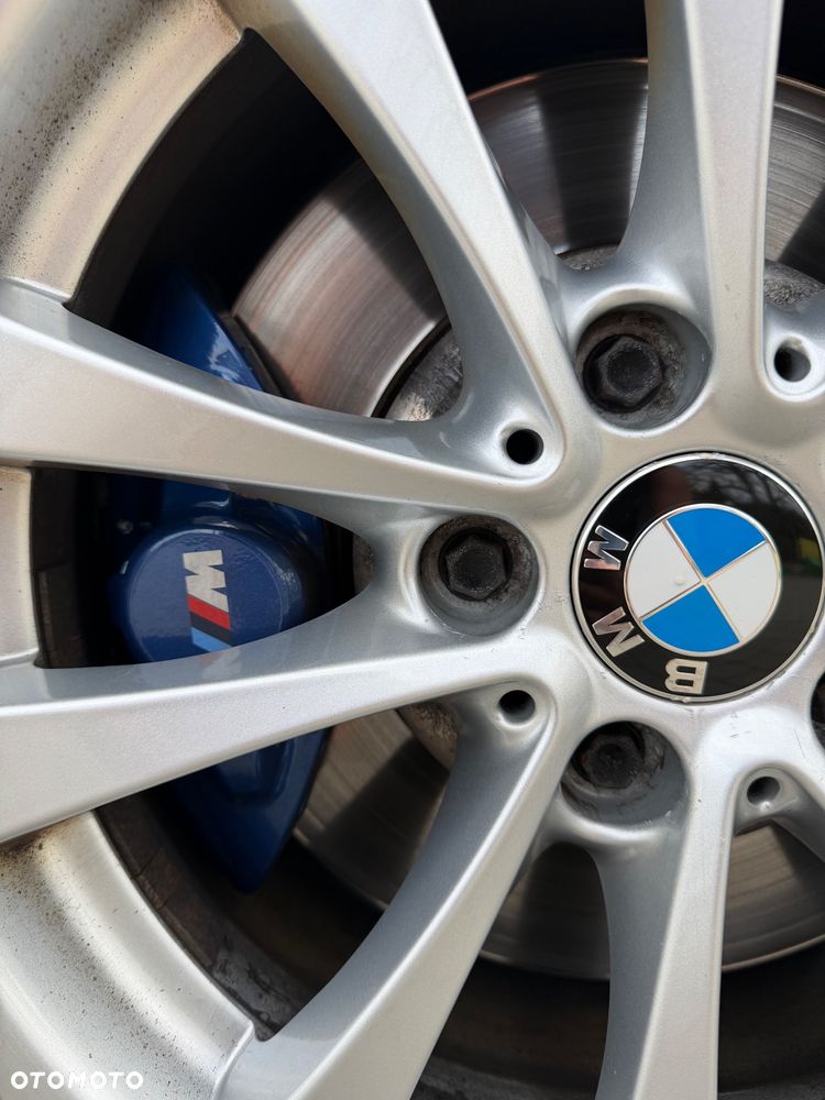 BMW Seria 3 320d xDrive - 9