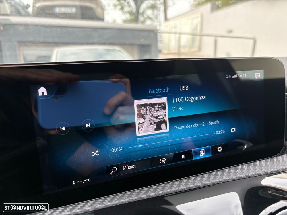 Mercedes-Benz A 200 Style Plus Aut. - 38