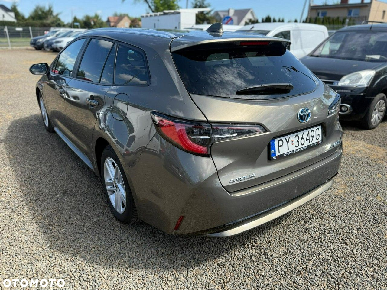 Toyota Corolla - 13