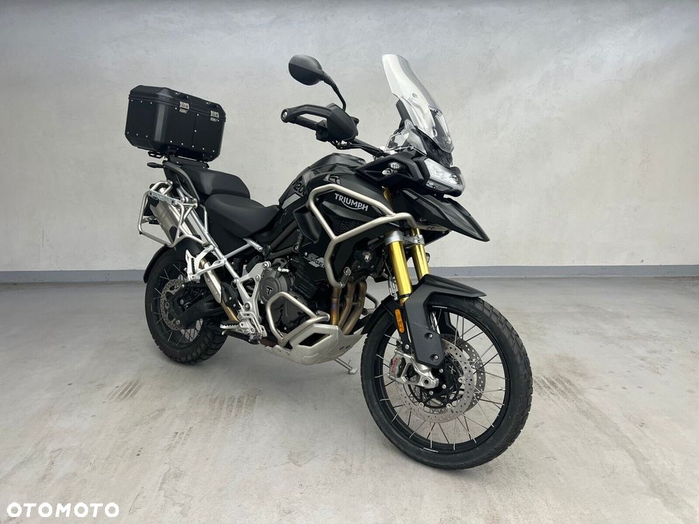 Triumph Tiger - 1