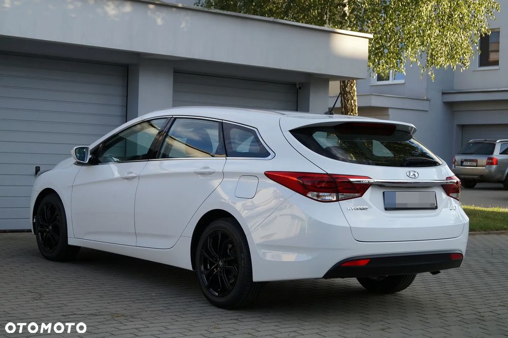 Hyundai i40 Kombi 1.6 Trend - 13