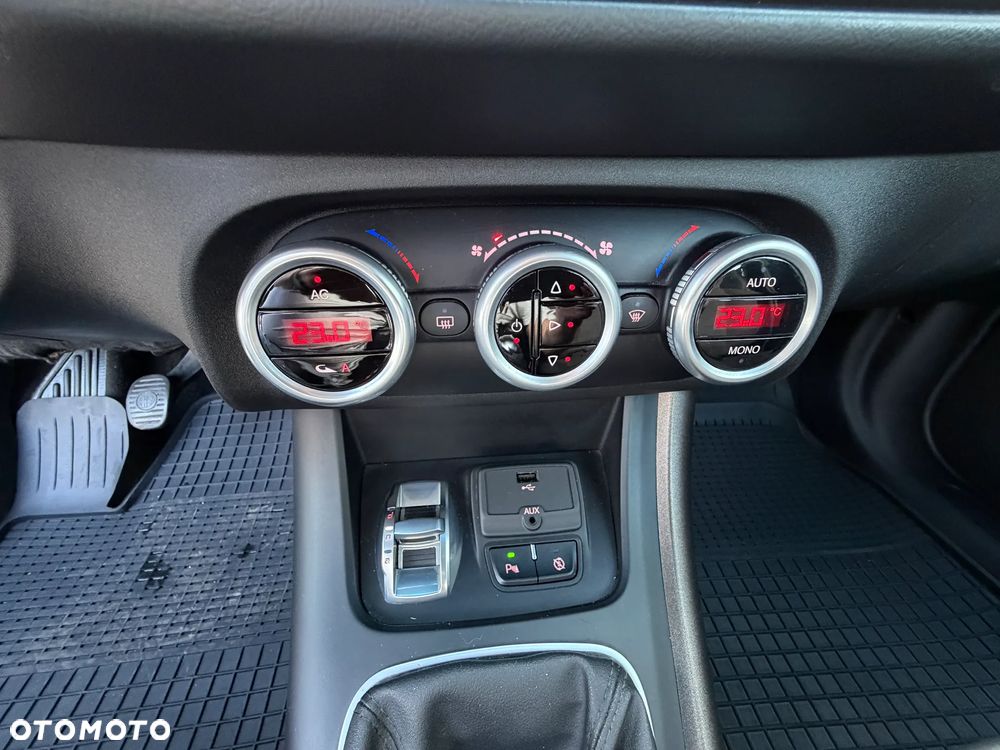 Alfa Romeo Giulietta 2.0 JTDM 16V Veloce - 16