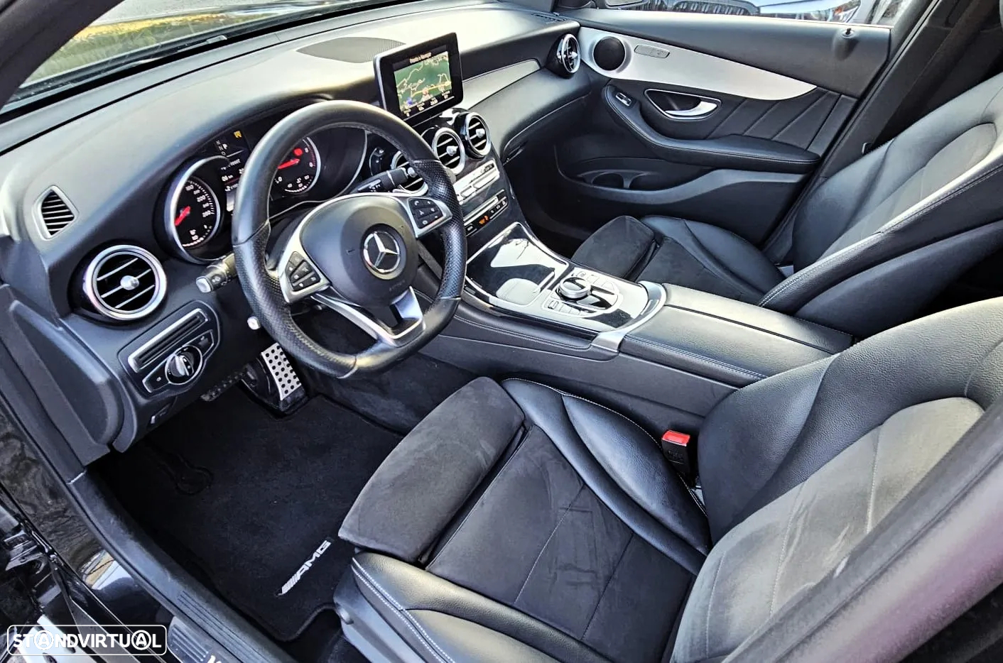 Mercedes-Benz GLC 220 d Coupe 4Matic 9G-TRONIC AMG Line - 30