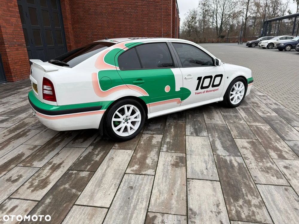 Skoda Octavia 1.8 T RS - 3