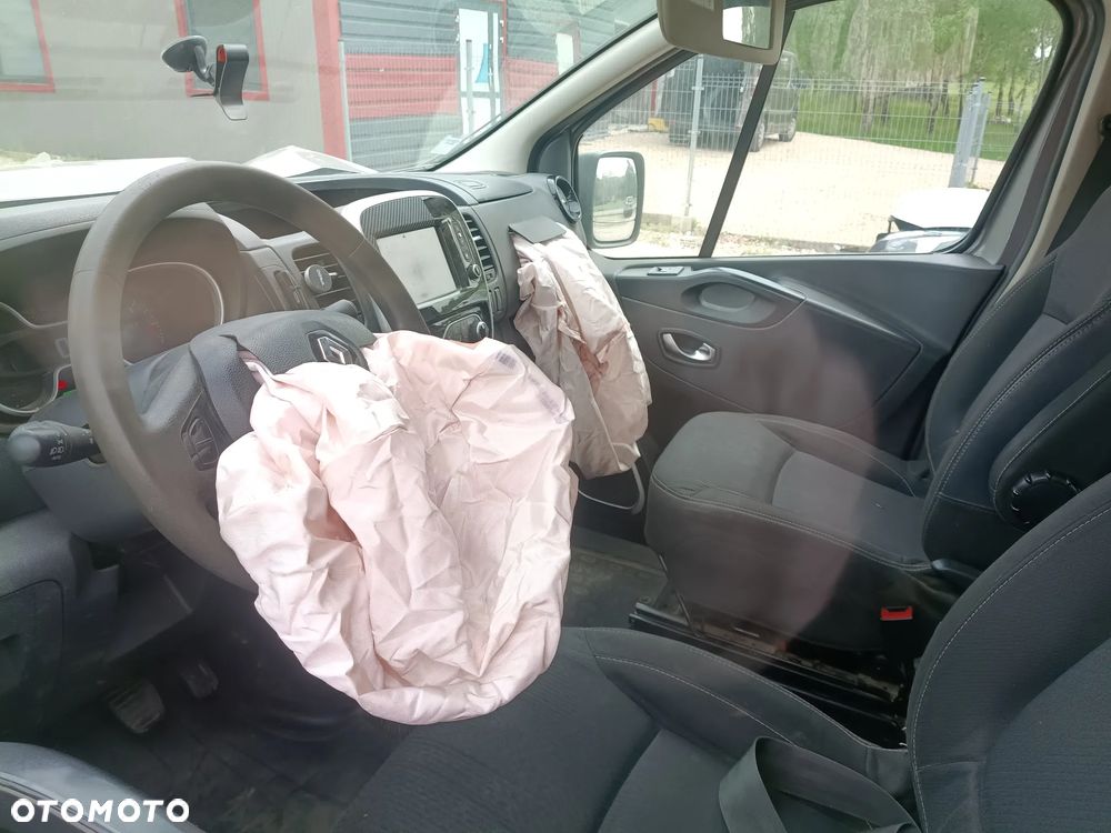 Renault trafic - 5