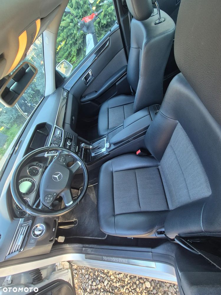Mercedes-Benz Klasa E 250 CDI 4-Matic BlueEff Avantgarde - 6