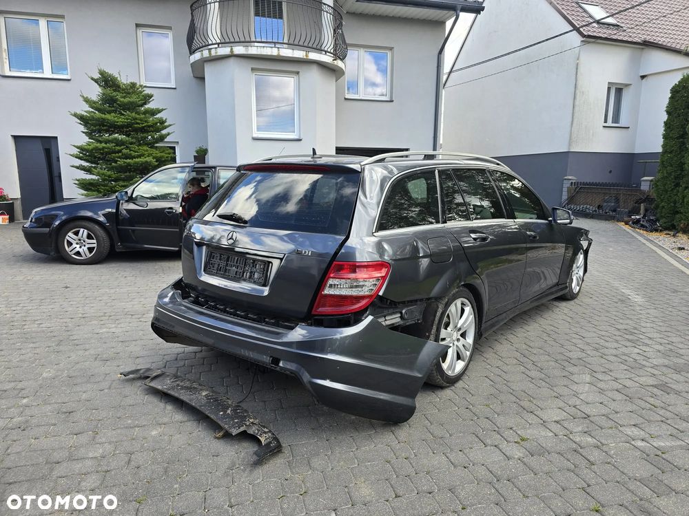 Mercedes-Benz C-Class 2008 photo 3