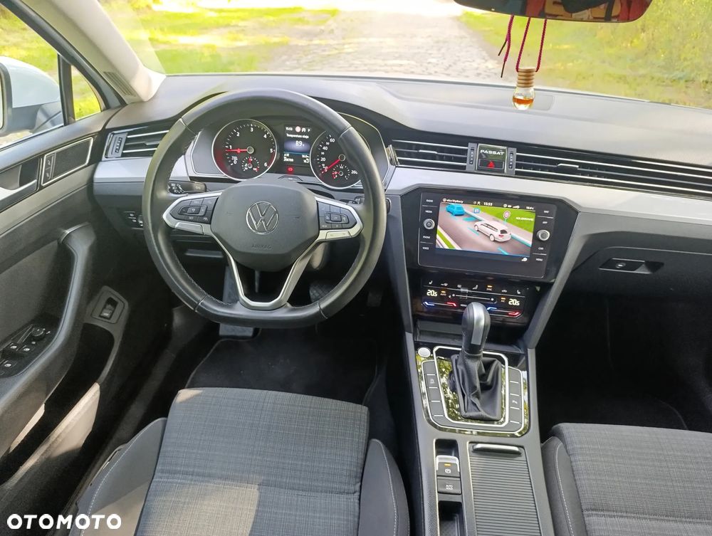 Volkswagen Passat 2.0 TDI Business DSG - 24