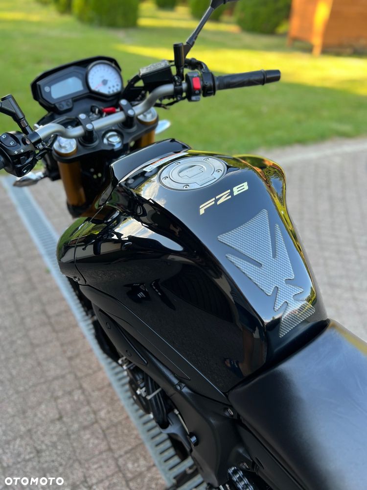 Yamaha FZ8 - 14