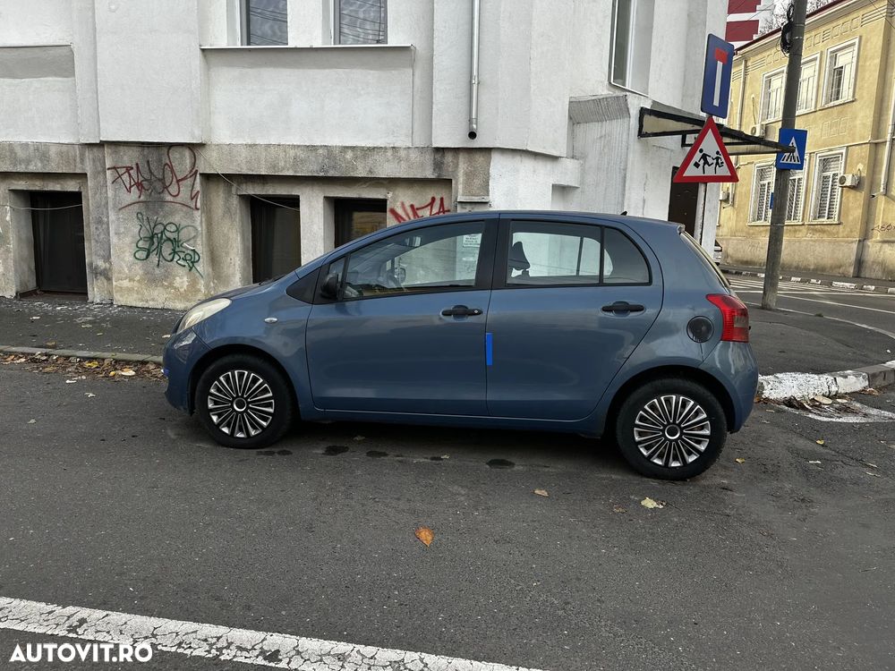 Toyota Yaris 1.3 Luna - 7