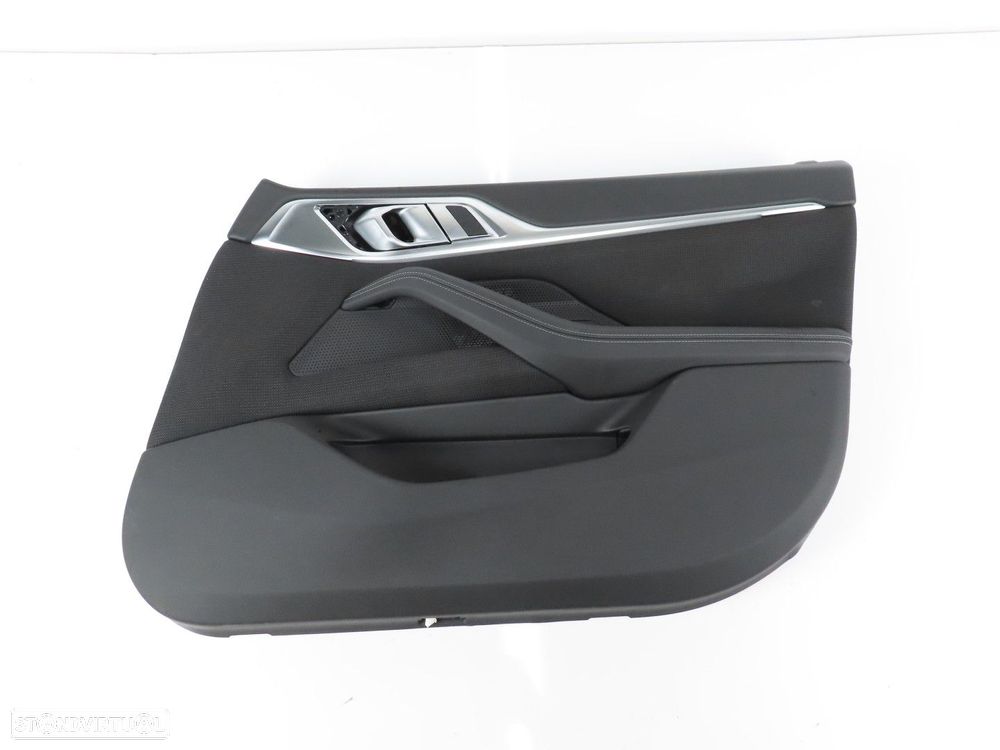 Forra da Porta Direito/Frente Seminovo/ Original BMW 4 Gran Coupe (G26)