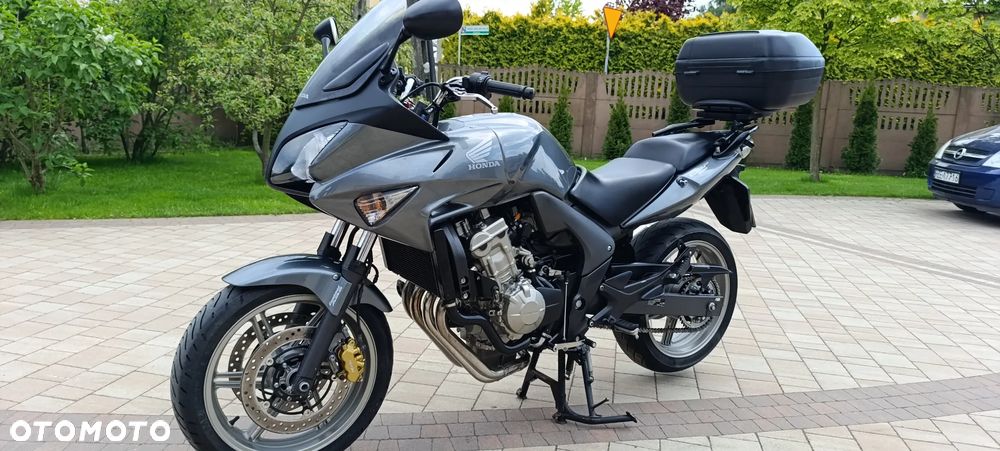Honda CBF - 9