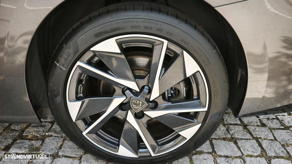 Peugeot 308 1.6 Hybrid Allure Pack e-EAT8 - 15