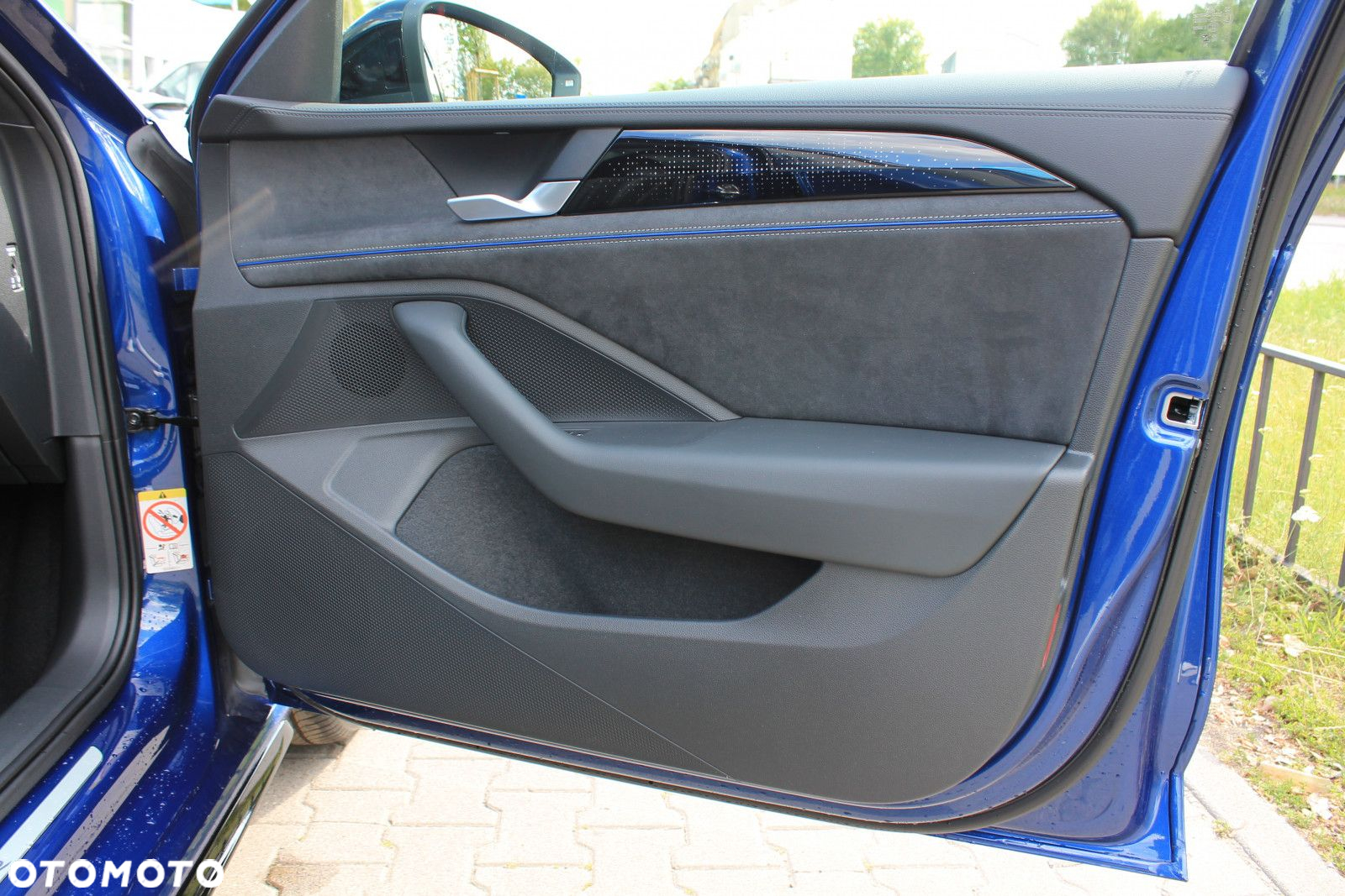 Volkswagen Passat - 14
