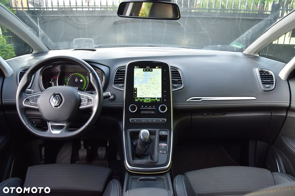 Renault Grand Scenic - 30