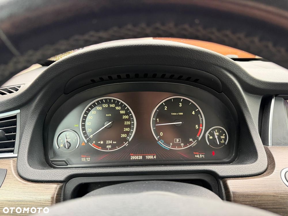BMW 5GT 530d - 13