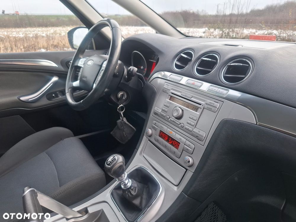 Ford S-Max 2.0 TDCi DPF Ambiente - 14